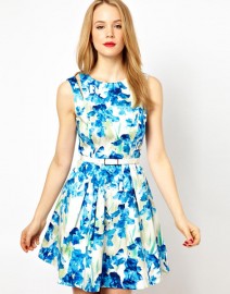 Бело-голубое платье с юбкой-солнце Asos