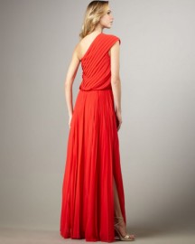 Длинное красное платье с юбкой плиссе BCBG MaxAzria