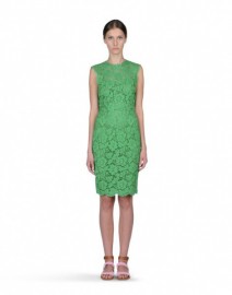 Зеленое кружевное платье Valentino