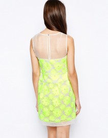 Яркое неоновое летнее платье с прозрачной сеточкой Asos