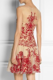 Вечернее платье-сеточка с контрастной вышивкой Roberto Cavalli
