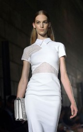 Белое платье с прозрачной сеточкой Victoria Beckham