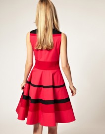 Красное платье с расклешенной юбкой Asos