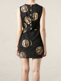 Черное платье с рисунком из монет Dolce and Gabbana