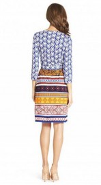 Яркое повседневное трикотажное платье с запахом Emilio Pucci