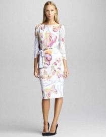 Легкий принт из бабочек на белоснежном платье Emilio Pucci