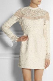 Белое вечернее платье с кружевным воротничком Valentino