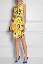 Cолнечное желтое платье-футляр с цветочным принтом Roberto Cavalli