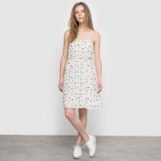 Платье из струящейся ткани с открытыми плечами