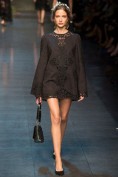 Восхитительное ажурное черное платье Dolce and Gabbana